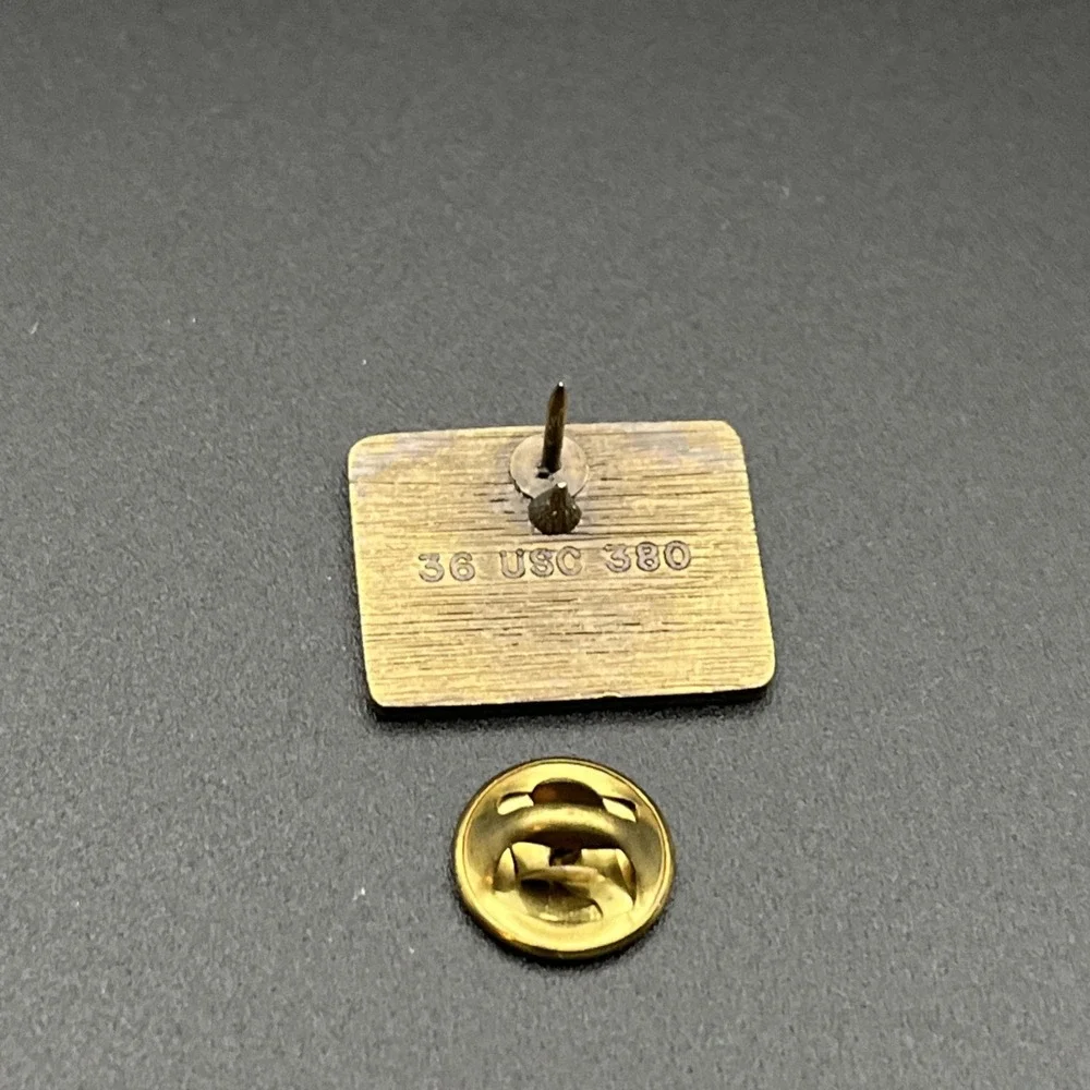 Vintage Olympic Games Baxter‎ Healthcare Medical Team USA Sponsor Lapel Hat Pin